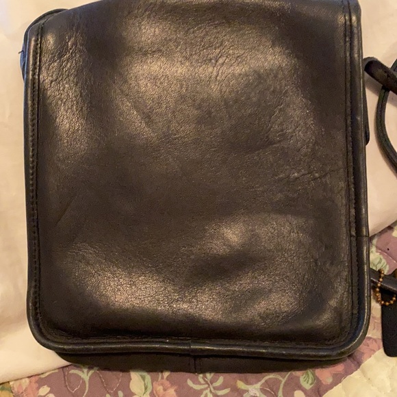EUC Black classic vintage Coach Bag - Picture 2 of 4